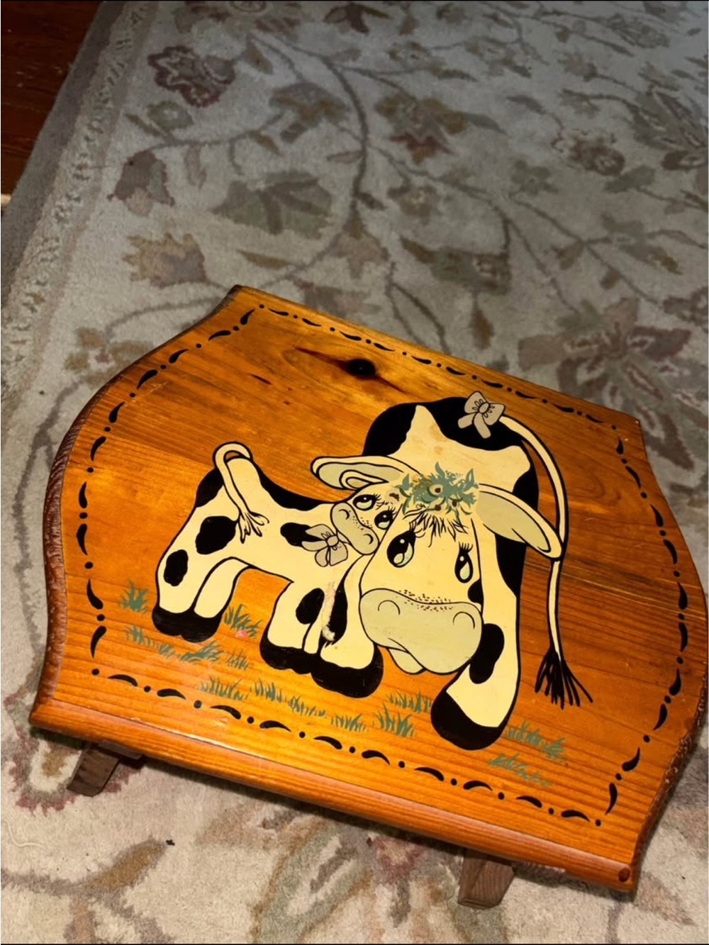 Vintage Hand Cow motif. 40’s  in Warm Wood Finish step stool  15 X 11 X 8.5